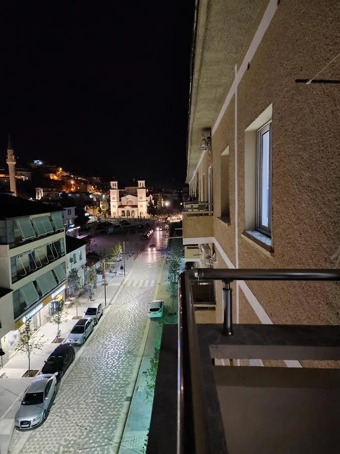 בראט Noel City Centre Apartment אלבניה